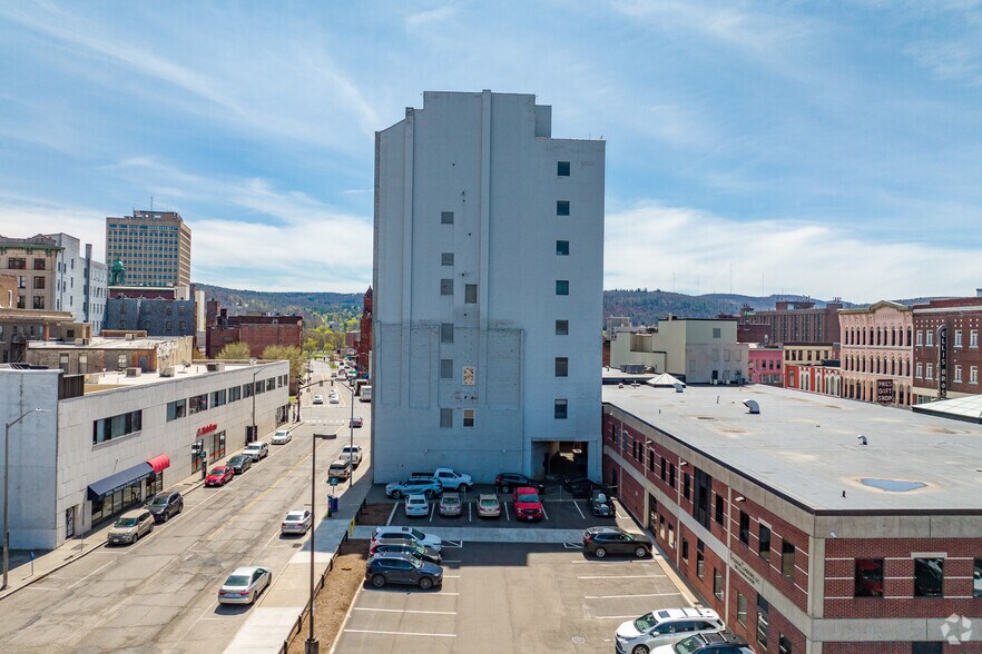 59-61 Court St, Binghamton, NY à louer - Photo du bâtiment - Image 3 de 5