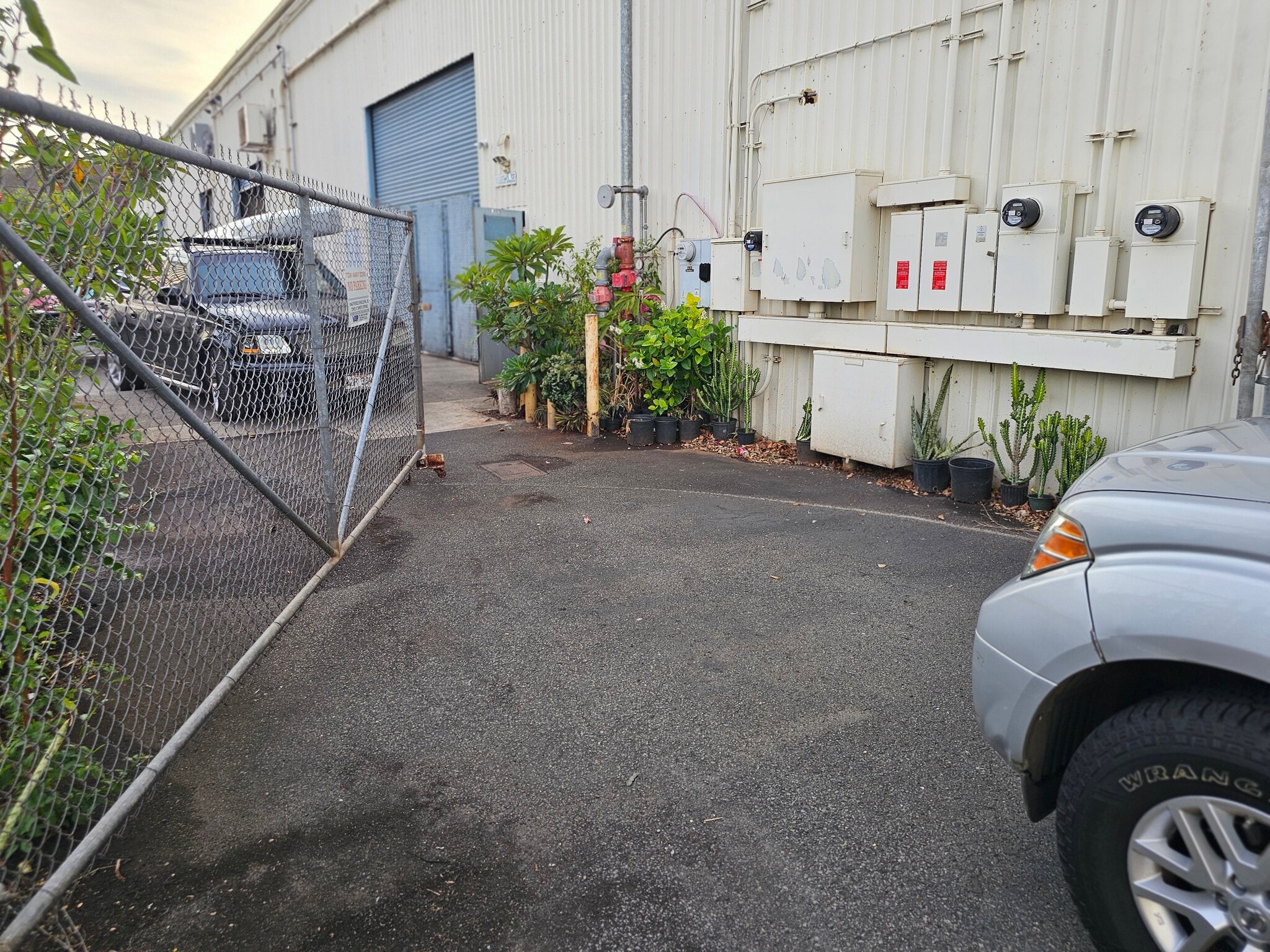 96-1276-1276 Waihona St, Pearl City, HI for lease Building Photo- Image 1 of 37