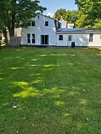 Plus de détails pour 22 Chestnut St, Brattleboro, VT - Multi-résidentiel à vendre