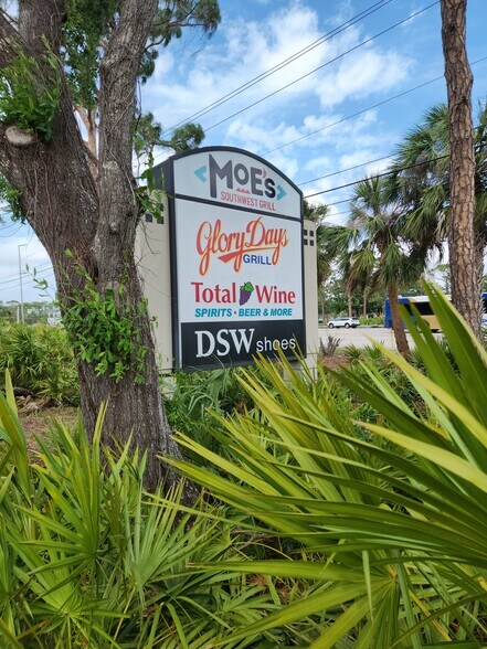 13711 S Tamiami Trl, Fort Myers, FL for lease - Building Photo - Image 3 of 7