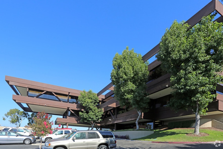 445 Marine View Ave, Del Mar, CA à louer - Photo du bâtiment - Image 2 de 12