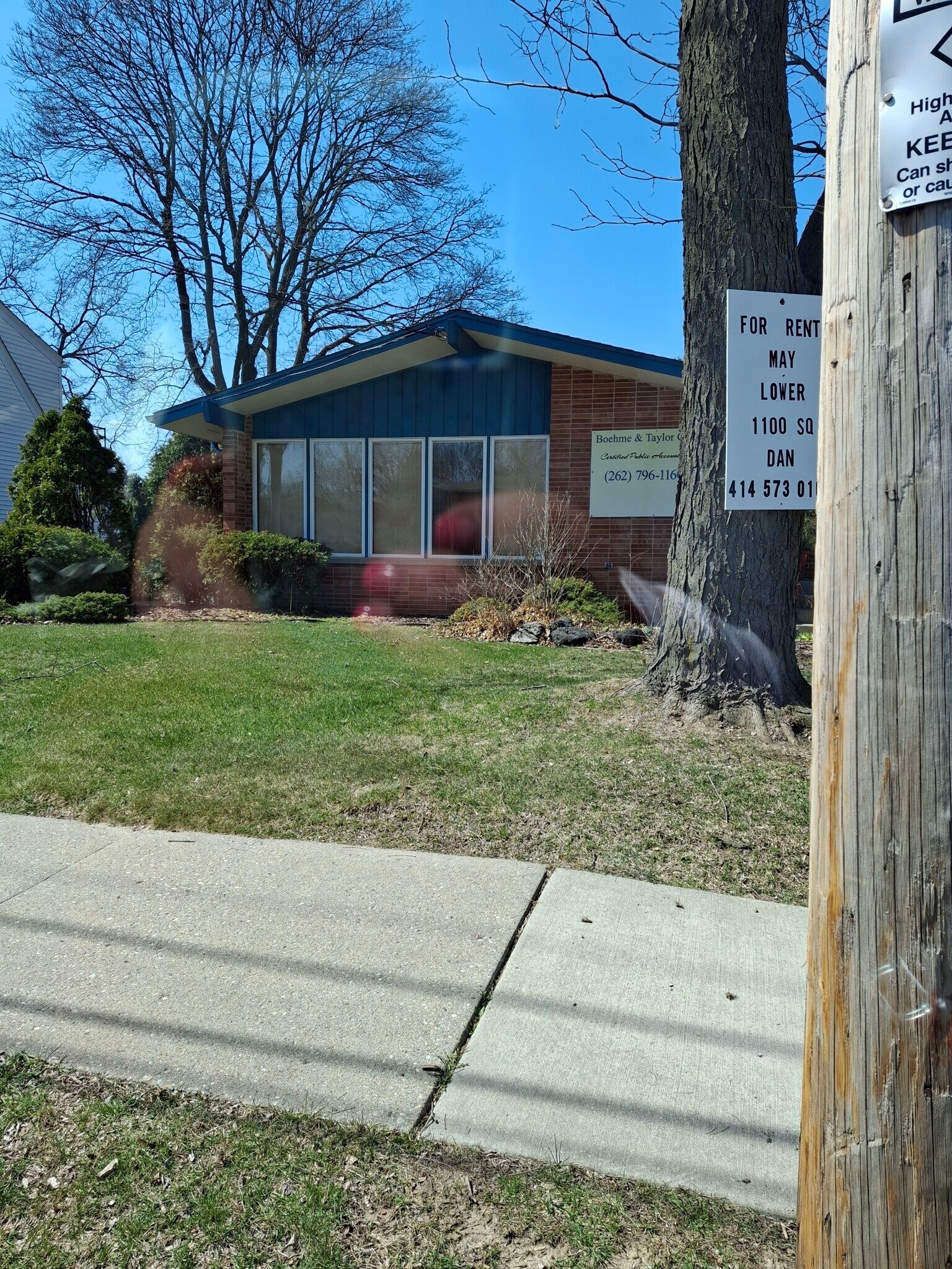 229 Lawn St, Hartland, WI for lease Primary Photo- Image 1 of 8