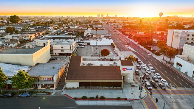 More details for 12801 Hawthorne Blvd, Hawthorne, CA - Retail for Sale