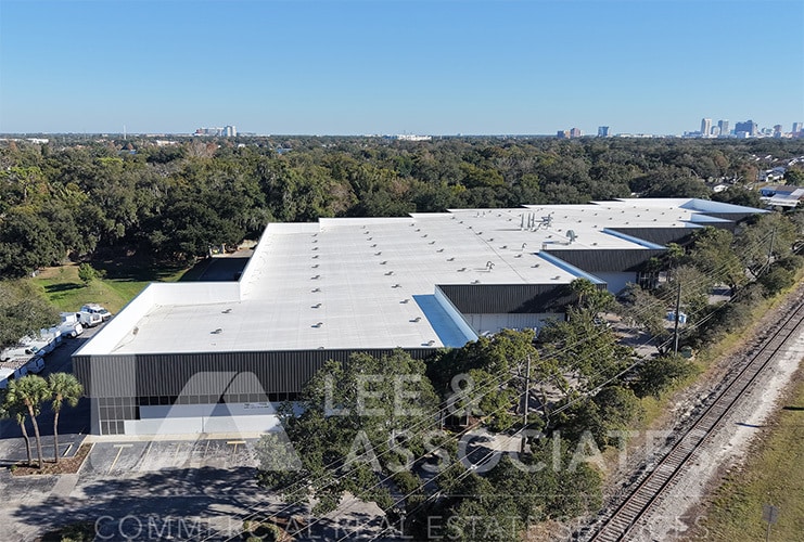3071 N Orange Blossom Trl, Orlando, FL for lease - Building Photo - Image 2 of 4