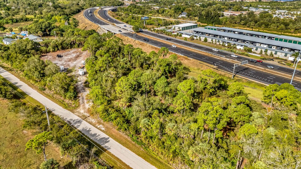US17 Duncan Rd, Punta Gorda, FL à vendre - Photo du bâtiment - Image 3 de 12