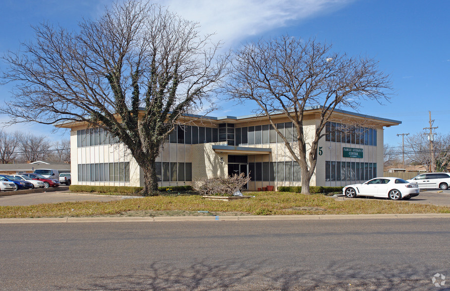 5 Briercroft Office Park, Lubbock, TX à louer - Photo du bâtiment - Image 3 de 68