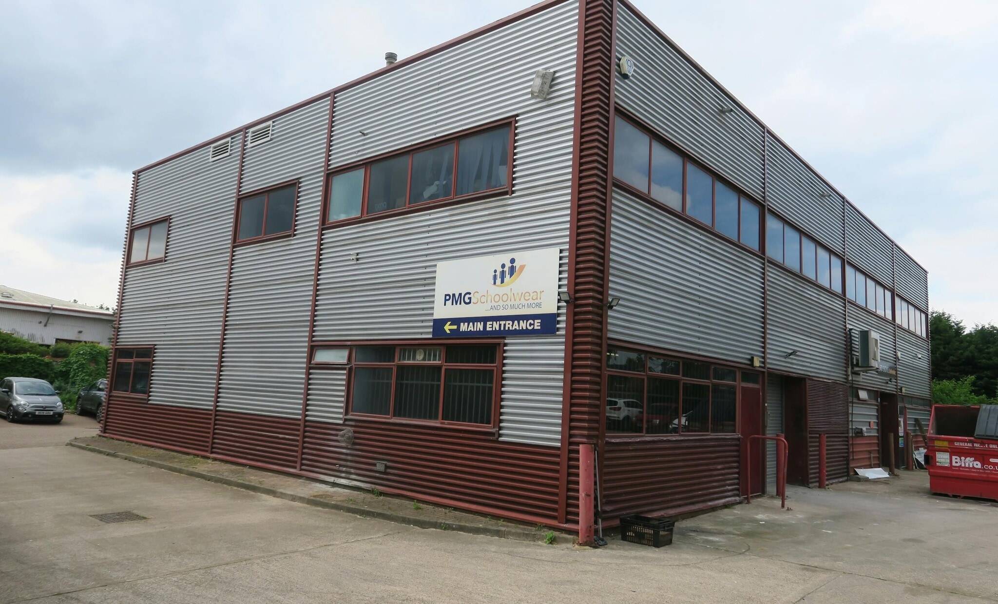 Unit 4-5 Waterloo Rd, Uxbridge for lease Primary Photo- Image 1 of 2