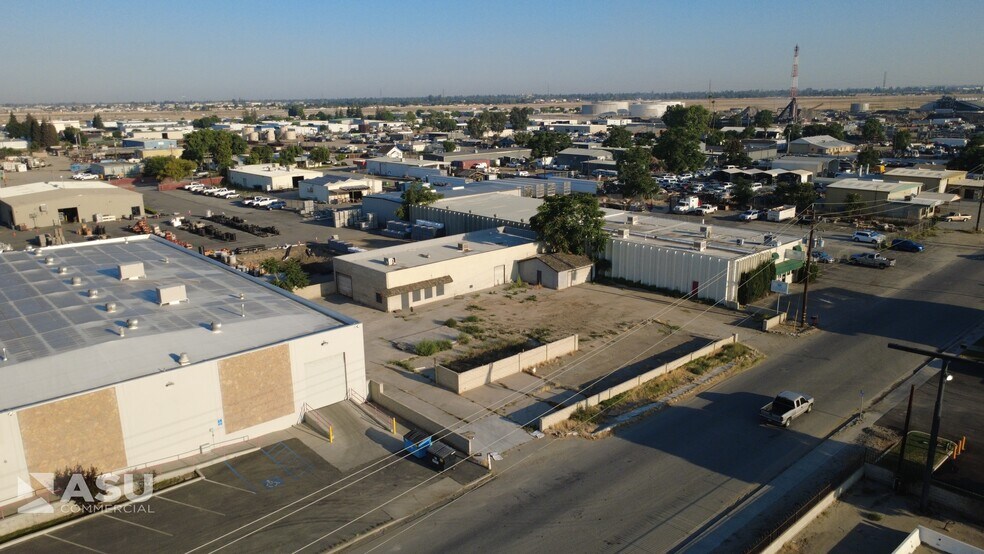 2831 Gibson St, Bakersfield, CA à louer - Photo du bâtiment - Image 2 de 14