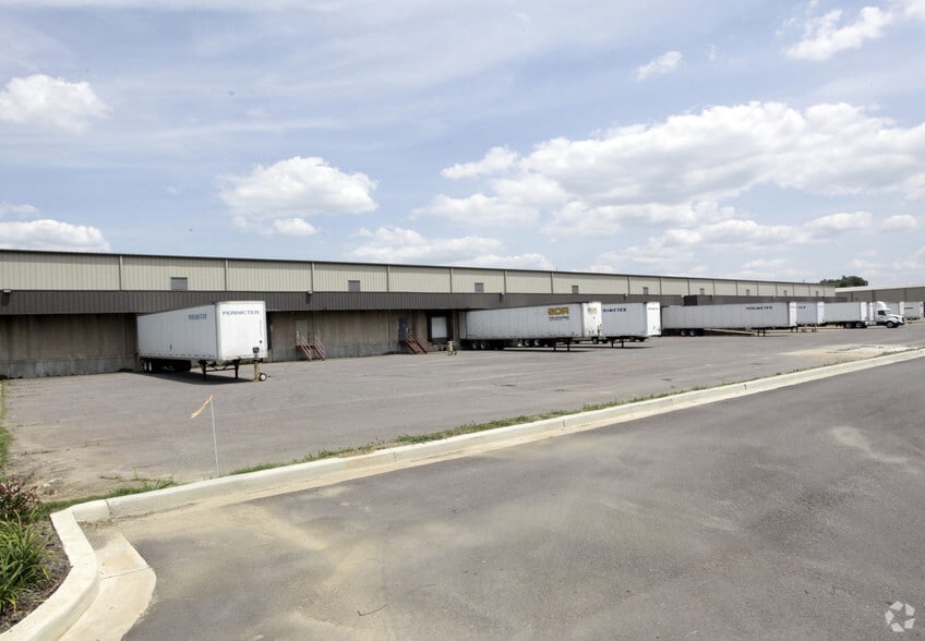 10795 Ridgeway Industrial Dr, Olive Branch, MS for lease - Building Photo - Image 3 of 10