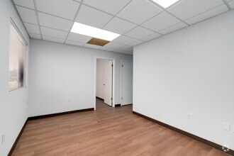 3443-3479 Parkway Center Ct, Orlando, FL à louer Photo intérieure- Image 2 de 9
