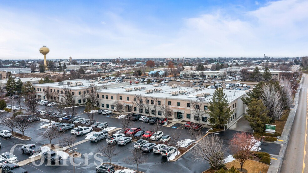 625 S Stratford Dr, Meridian, ID à louer - Photo du bâtiment - Image 2 de 4