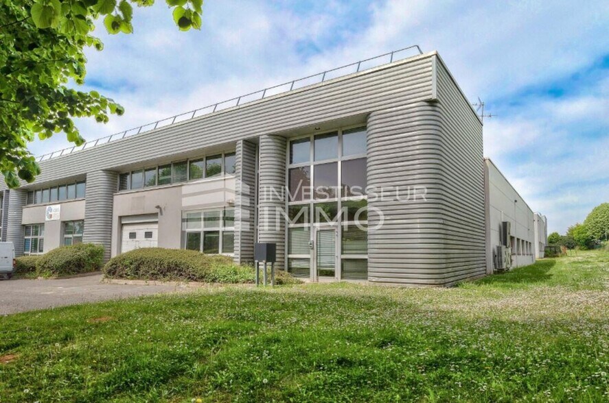 Flex dans Tremblay En France à louer - Photo du bâtiment - Image 2 de 10