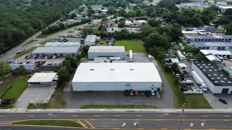 324 Clearlake Rd, Cocoa, FL à vendre - Photo du bâtiment - Image 2 de 9