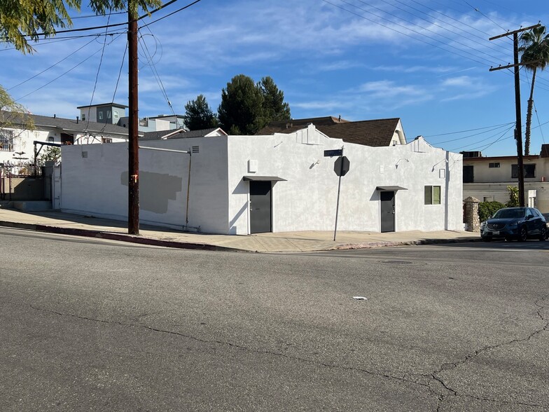 1041 Alpine St, Los Angeles, CA à louer - Photo du bâtiment - Image 1 de 1