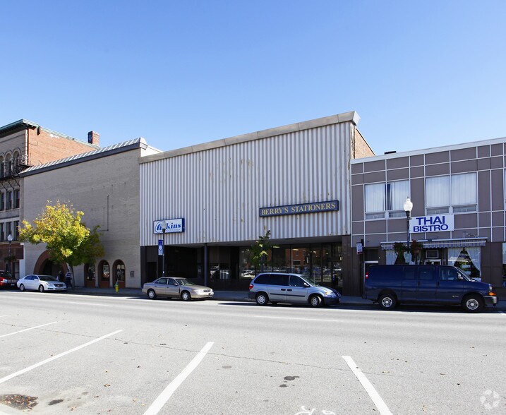 153-155 Main St, Waterville, ME à vendre - Photo principale - Image 1 de 2