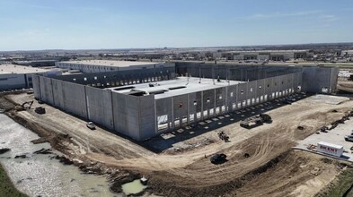 7901 South Fwy, Fort Worth, TX à louer Photo du bâtiment- Image 2 de 4