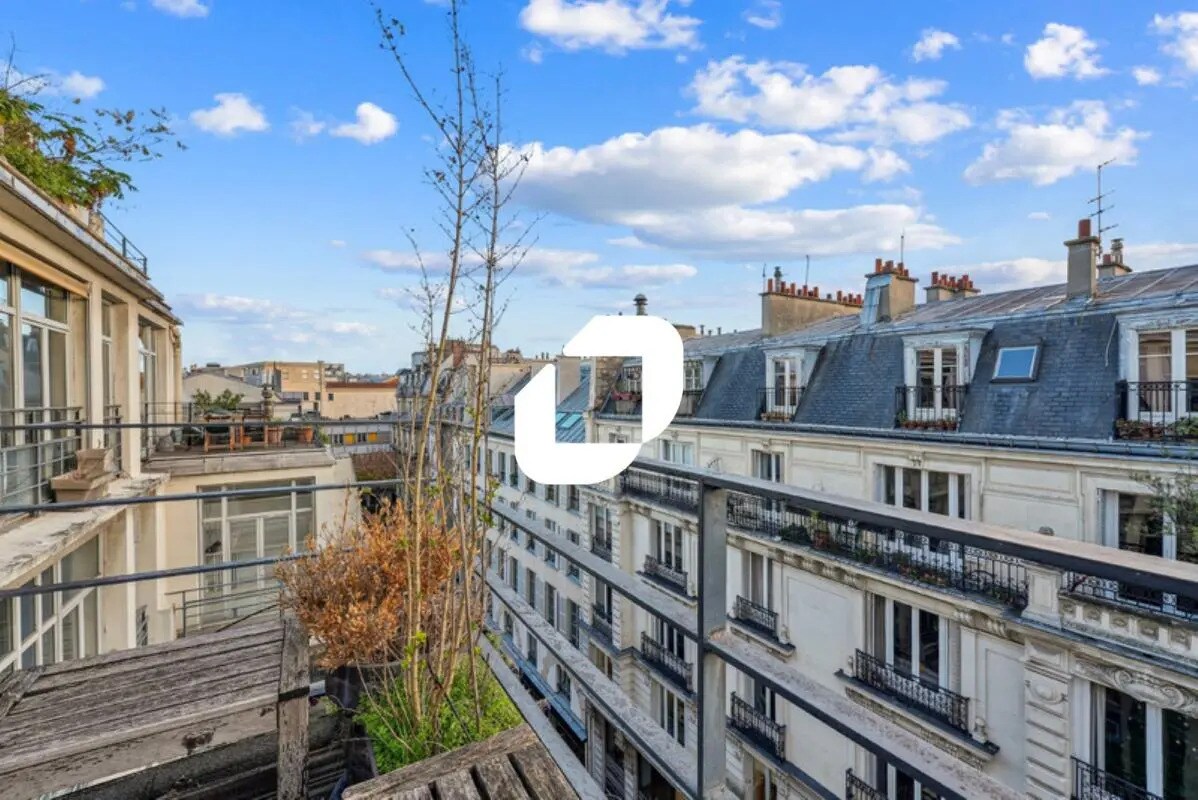 Office in Paris for sale Building Photo- Image 1 of 13