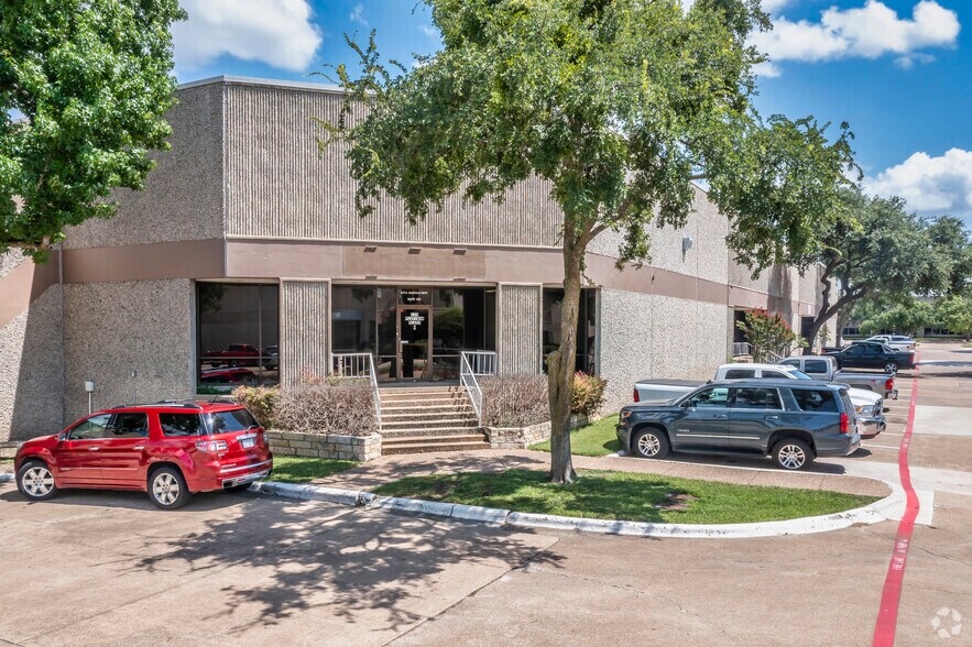 640 International Pkwy, Richardson, TX à louer - Photo du bâtiment - Image 3 de 24