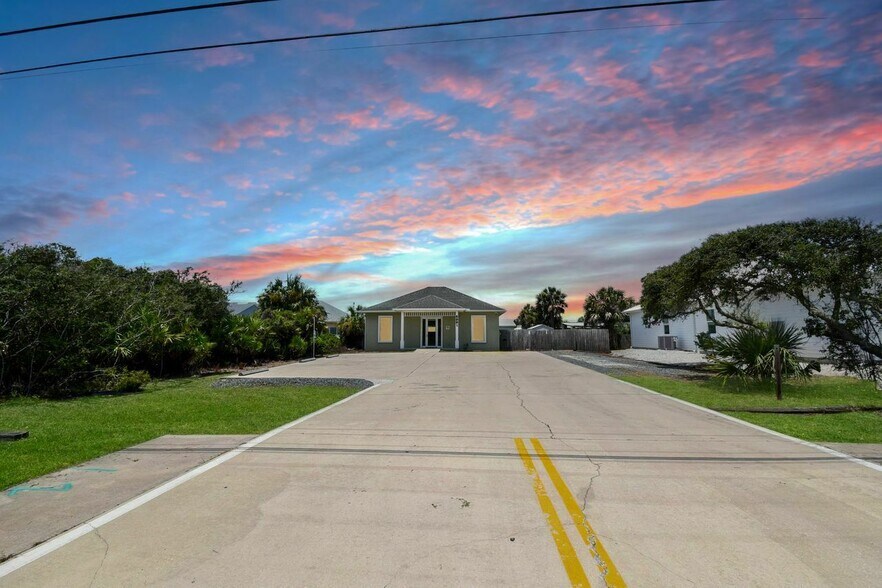 5991 Sr-a1a, Saint Augustine, FL à louer - Photo du bâtiment - Image 1 de 11