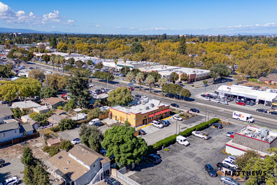 1570 W San Carlos St, San Jose, CA à louer - Photo du bâtiment - Image 2 de 4