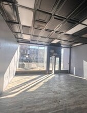 7 E Broad St, Burlington, NJ for lease Interior Photo- Image 2 of 5