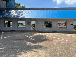 4355 Interstate 30, Mesquite, TX à louer Photo du bâtiment- Image 1 de 13