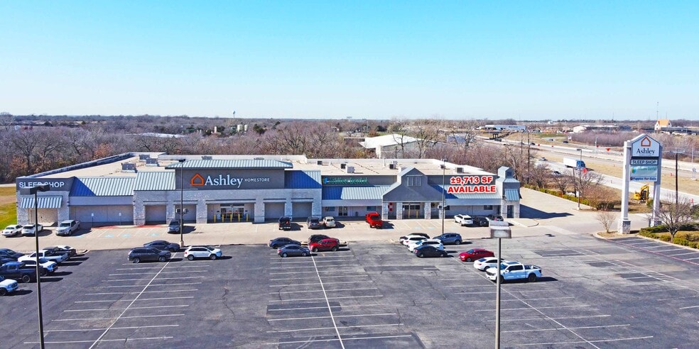 2916 Hwy 75, Sherman, TX for lease - Building Photo - Image 2 of 4
