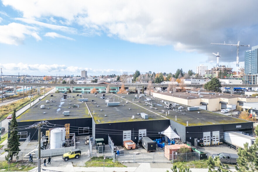 8680 Cambie St, Vancouver, BC for lease - Building Photo - Image 2 of 5