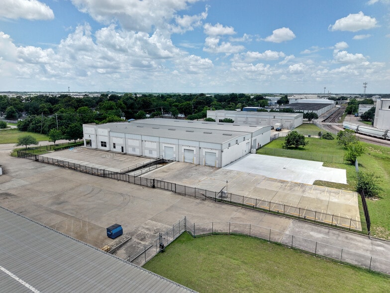 7425 Major St, Houston, TX à louer - Aérien - Image 3 de 26