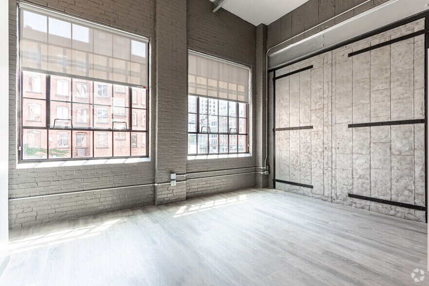 111 Allyn St, Hartford, CT à louer - Photo du bâtiment - Image 3 de 30