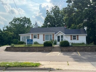 More details for 4108 S Cedar St, Lansing, MI - Office for Sale