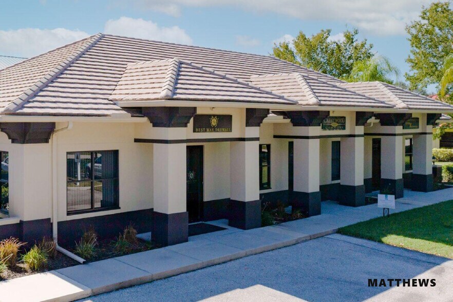 5313-5343 Paylor Ln, Lakewood Ranch, FL à vendre - Photo du bâtiment - Image 1 de 4