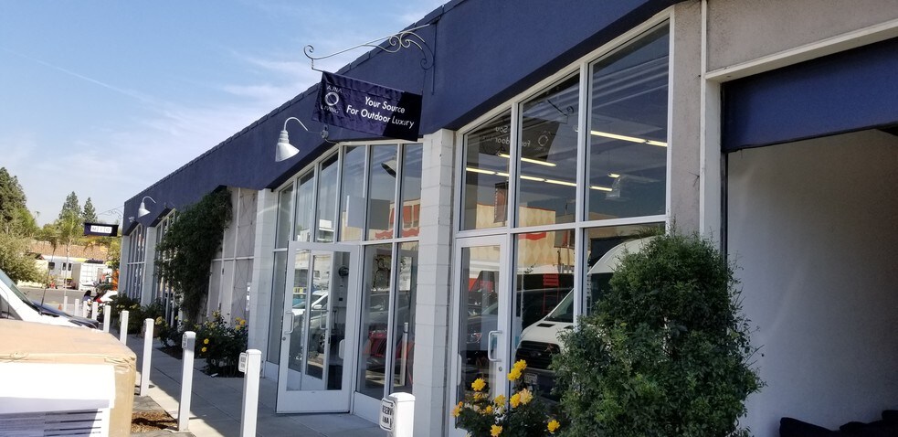 533-545 S Raymond Ave, Pasadena, CA for lease - Building Photo - Image 3 of 4