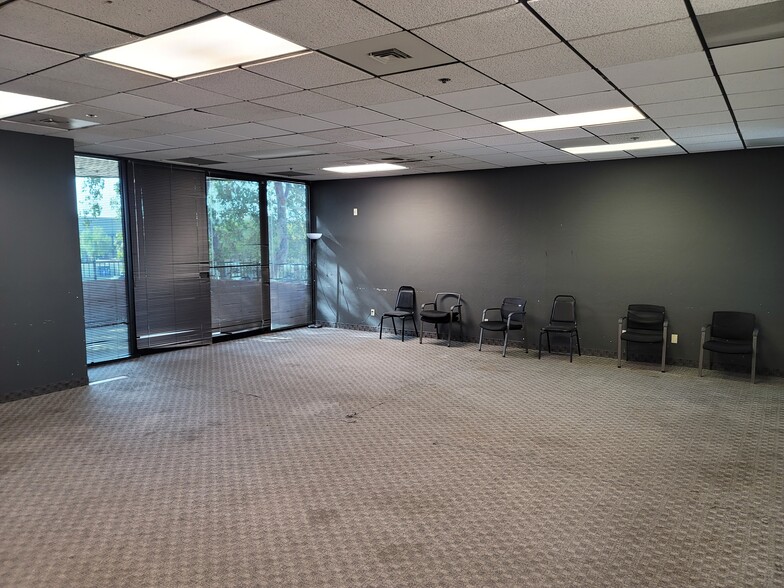 7580 E Gray Rd, Scottsdale, AZ for lease - Building Photo - Image 2 of 20