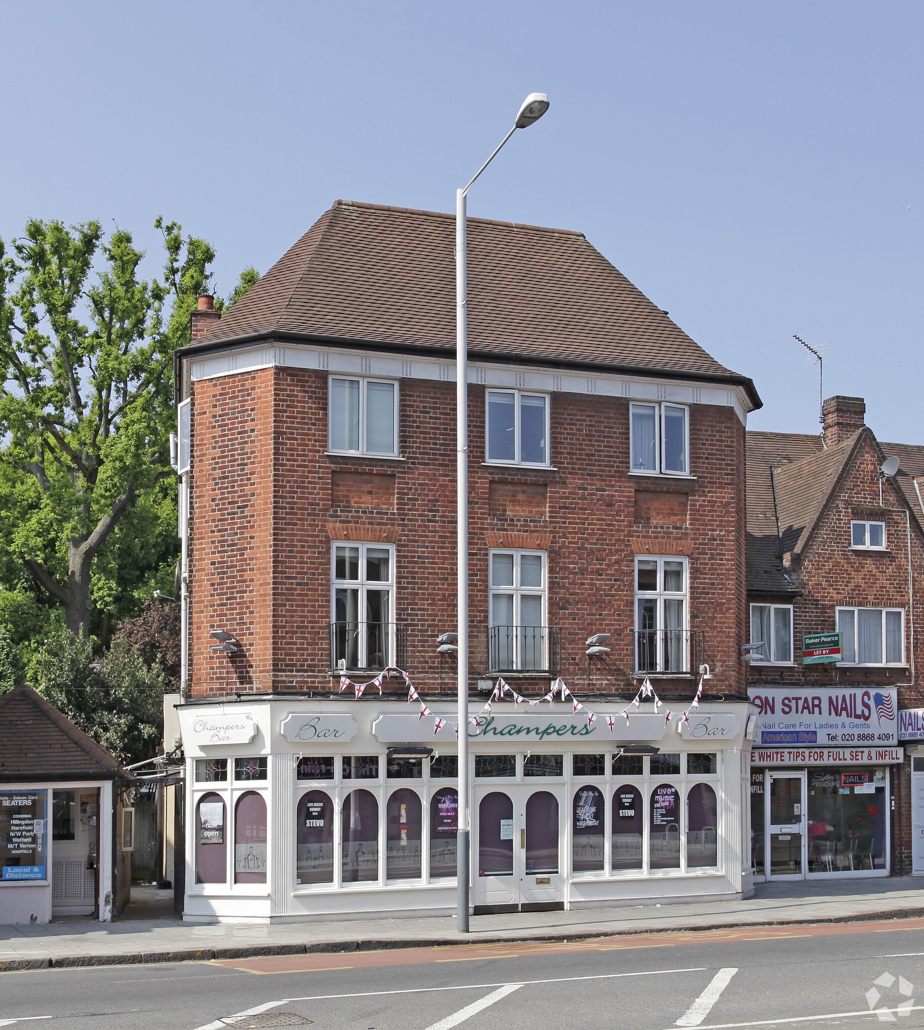 184, 184A & 184B, Field End Road portfolio of 2 properties for sale on LoopNet.ca Primary Photo- Image 1 of 3