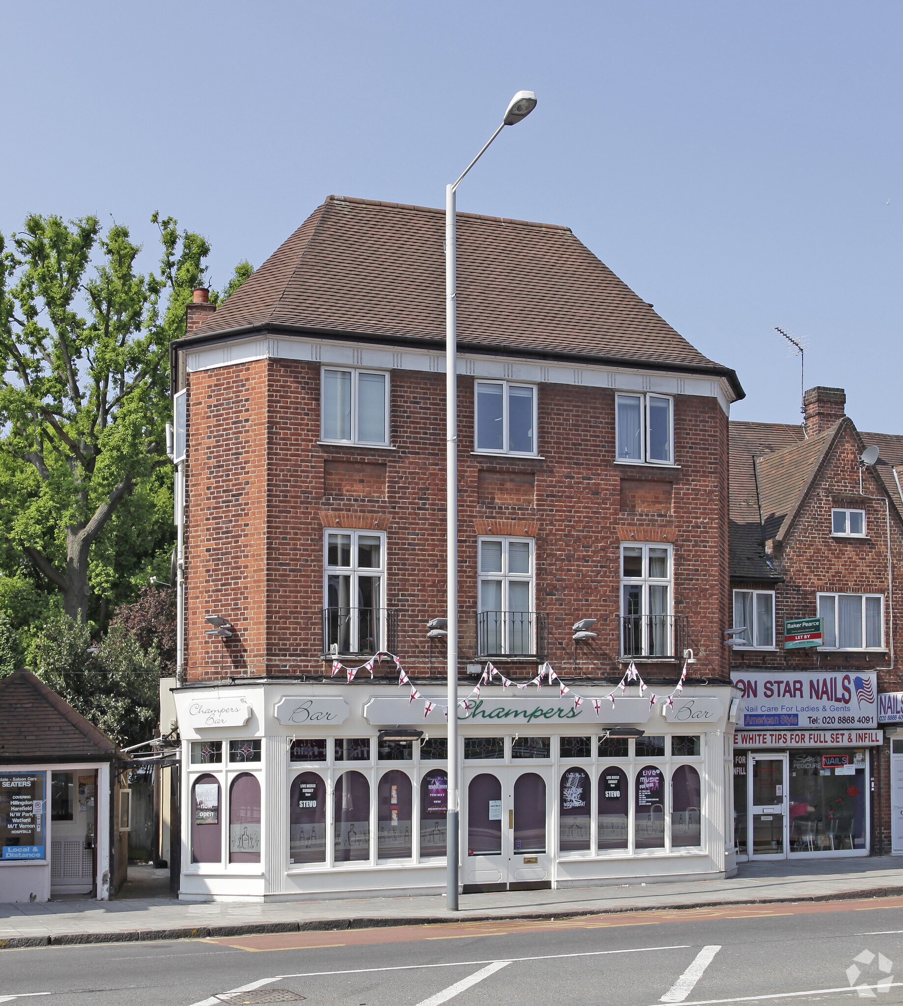 184 Field End Rd, Pinner à vendre Photo principale- Image 1 de 17