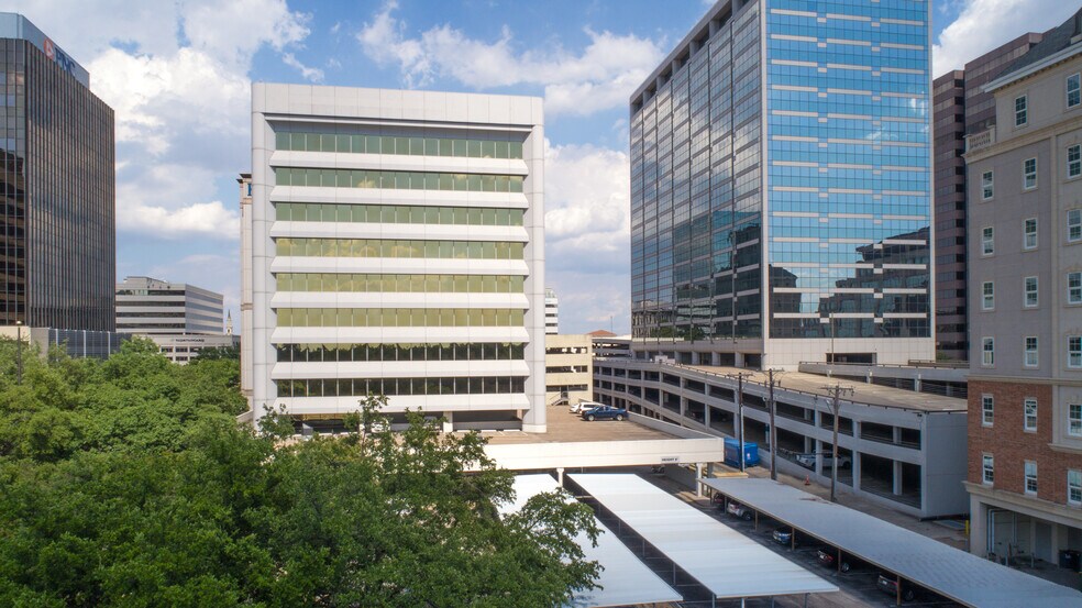 5944 Luther Ln, Dallas, TX for lease - Building Photo - Image 3 of 17