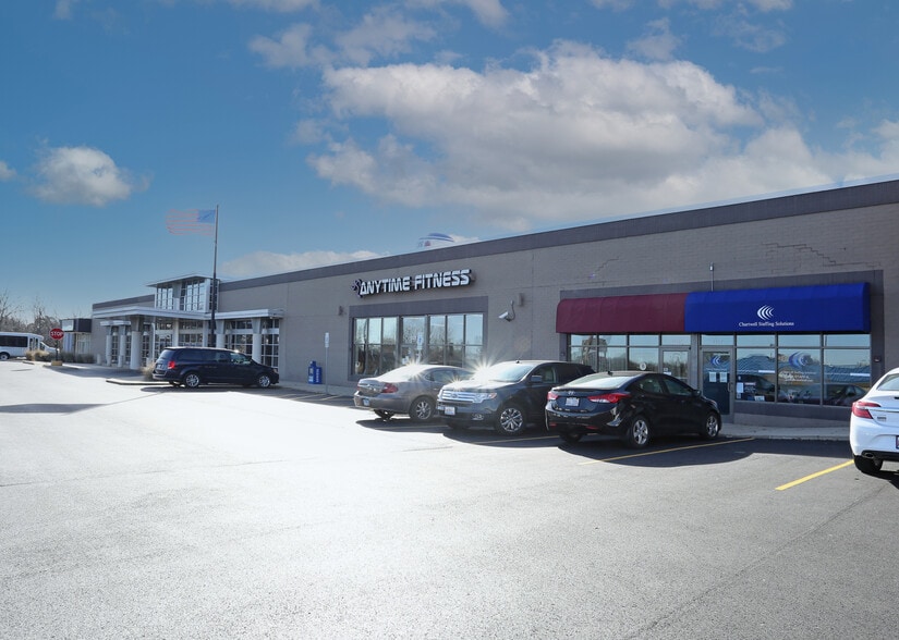 1309-1385 N Galena Ave, Dixon, IL à louer - Photo du bâtiment - Image 2 de 6