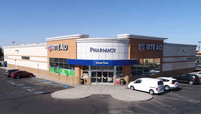 Plus de détails pour 211 W Birch St, Calexico, CA - Commerce de détail à vendre