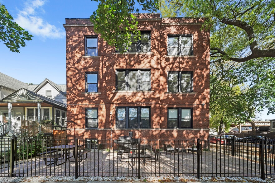 4636 N Hamilton Ave, Chicago, IL à vendre - Photo du bâtiment - Image 3 de 11