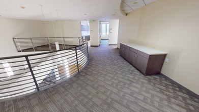 11766 Wilshire Blvd, Los Angeles, CA à louer Numérisation 3D de Matterport- Image 1 de 2