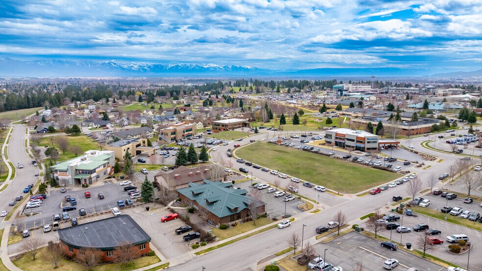 195 Commons Loop, Kalispell, MT à vendre - Photo du bâtiment - Image 3 de 70