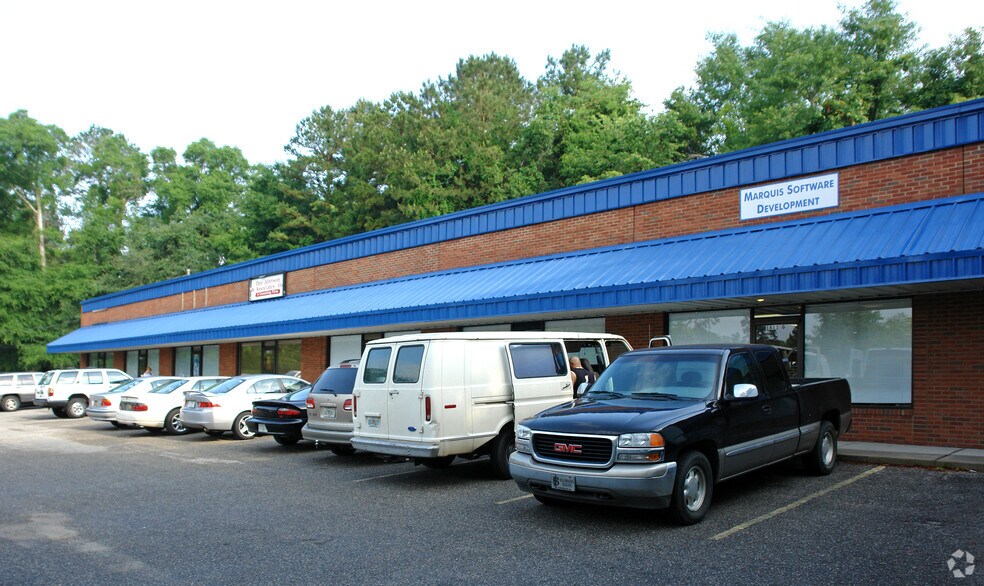 1611 Jaydell Cir, Tallahassee, FL à louer - Photo du bâtiment - Image 3 de 11