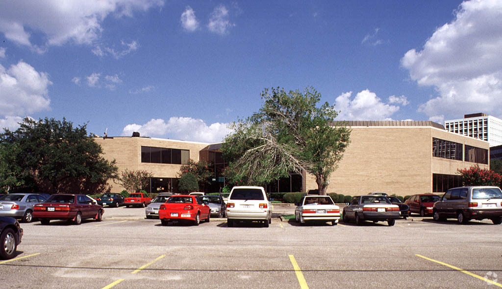 7011 Harwin Dr, Houston, TX for sale Primary Photo- Image 1 of 1