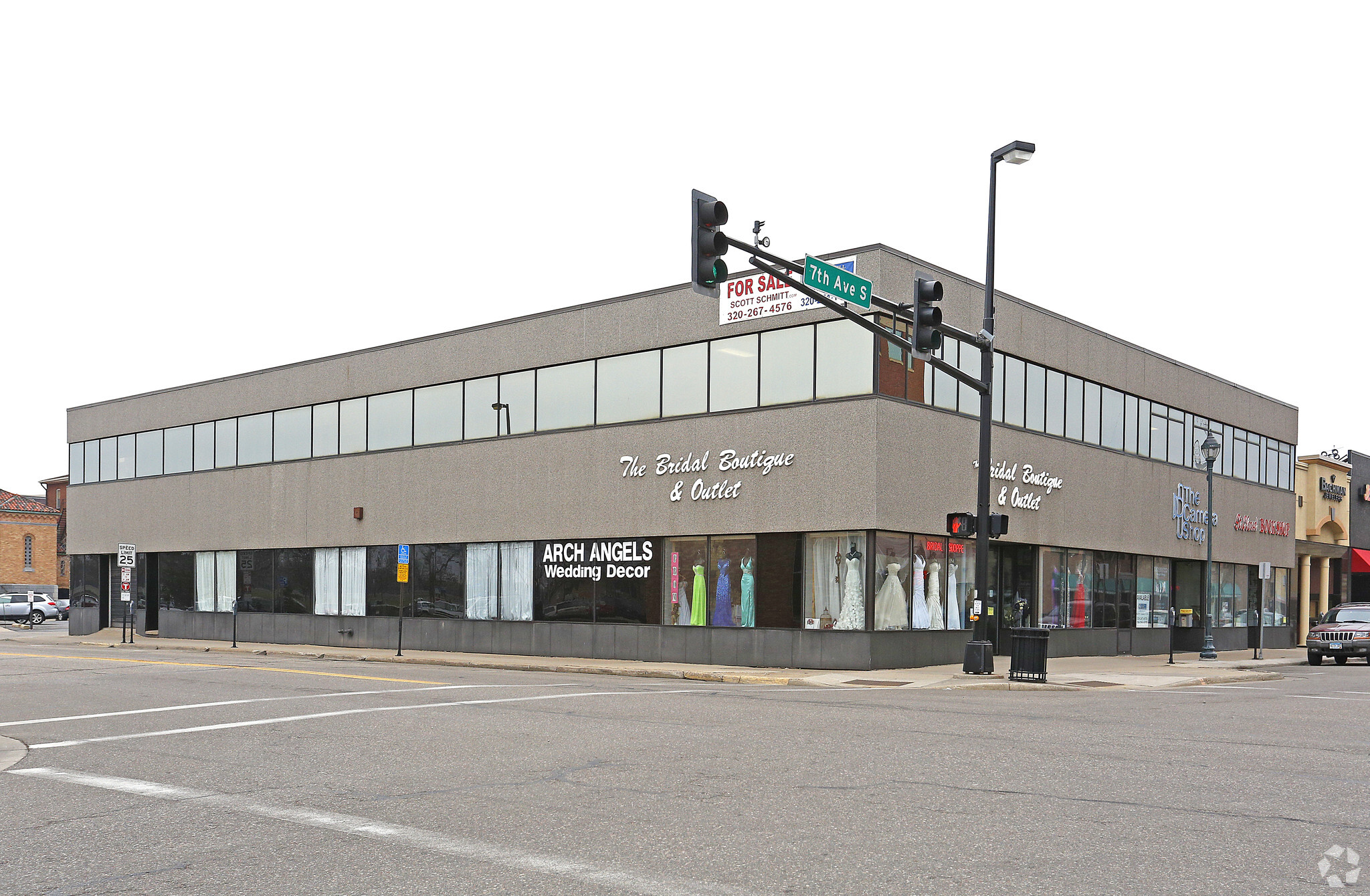 23-27 7th Ave S, Saint Cloud, MN for lease Primary Photo- Image 1 of 61