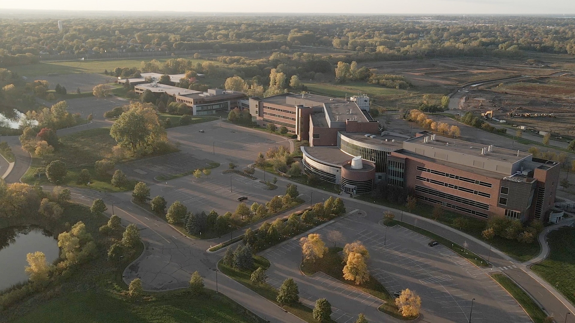 3505 Highpoint Dr N, Oakdale, MN for lease Building Photo- Image 1 of 13