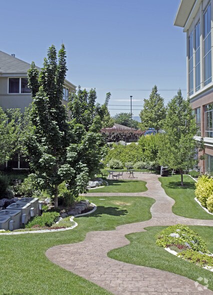 1145 S 800 E, Orem, UT à louer - Photo du bâtiment - Image 3 de 6