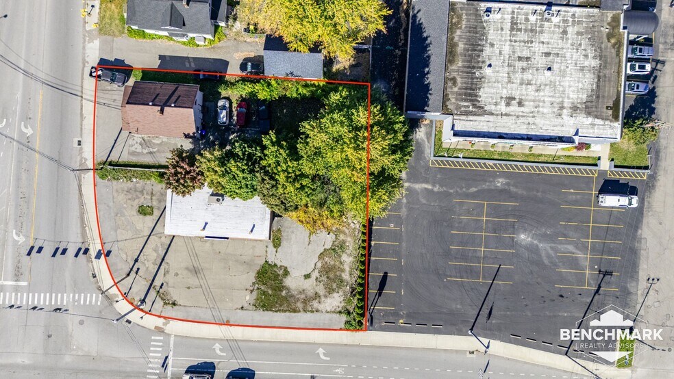 2032 Lyell Ave, Rochester, NY à vendre - Photo du bâtiment - Image 2 de 16