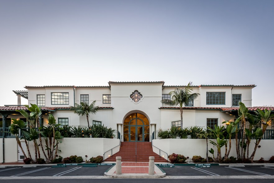 30448 Rancho Viejo Rd, San Juan Capistrano, CA à louer - Photo du bâtiment - Image 1 de 7