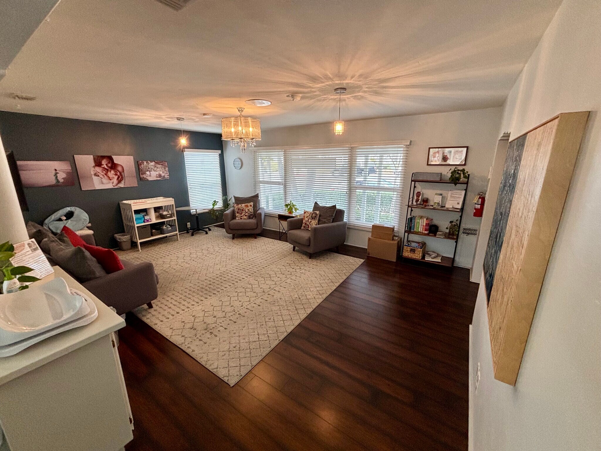 8325 University, La Mesa, CA à louer Photo intérieure- Image 1 de 7